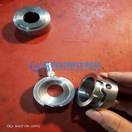 钛异形件(图1) 钛异形件(图1)